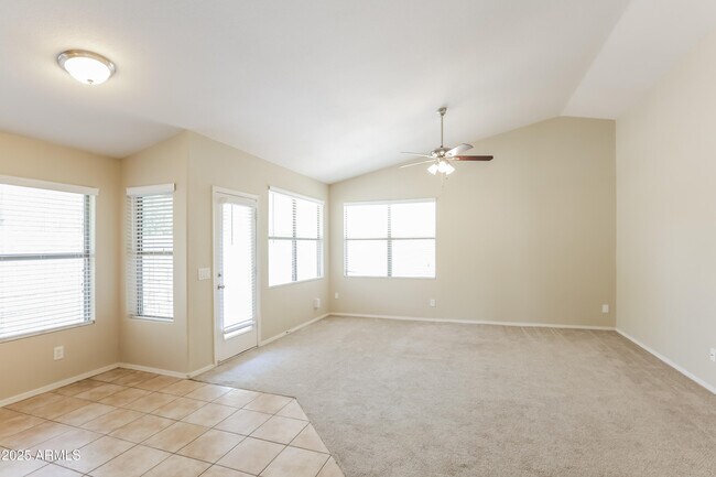 Building Photo - 15341 W Lea Ln