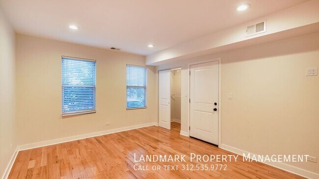 Building Photo - 2038 W 21st St
