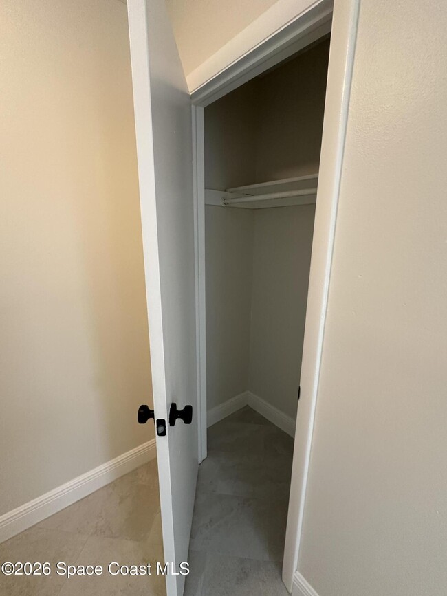 Building Photo - 55 Riverside Dr