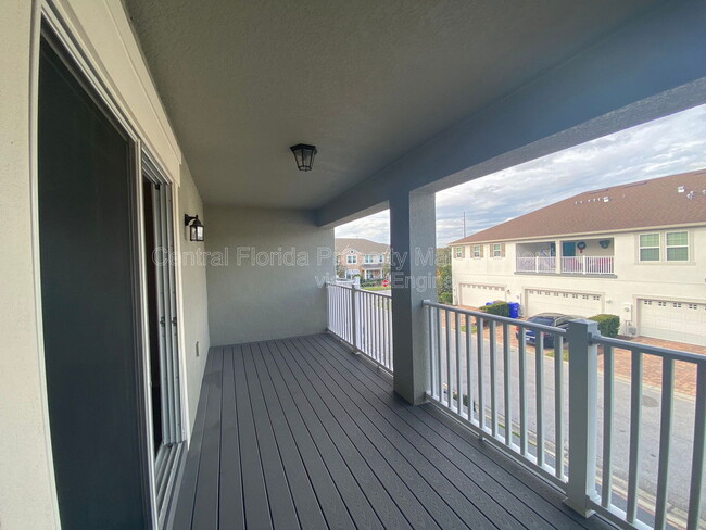 Building Photo - 2931 Windmill Dr