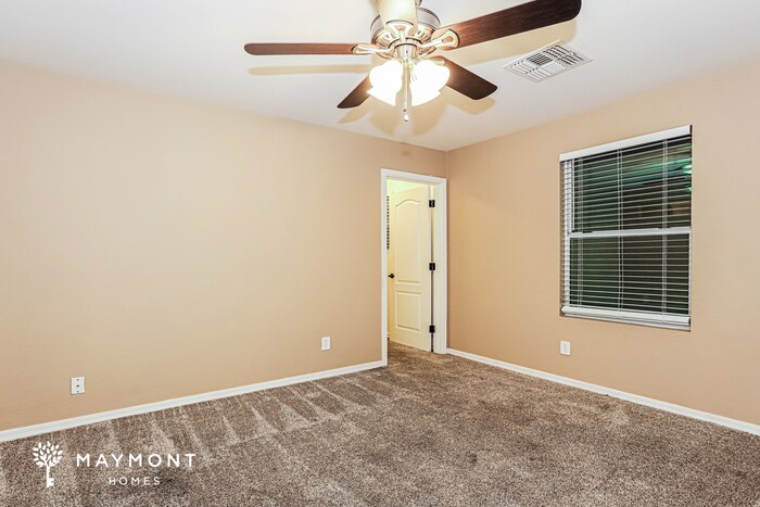 Building Photo - 3920 E Leslie Dr