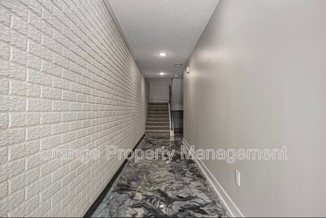 Building Photo - 636 N 46th St