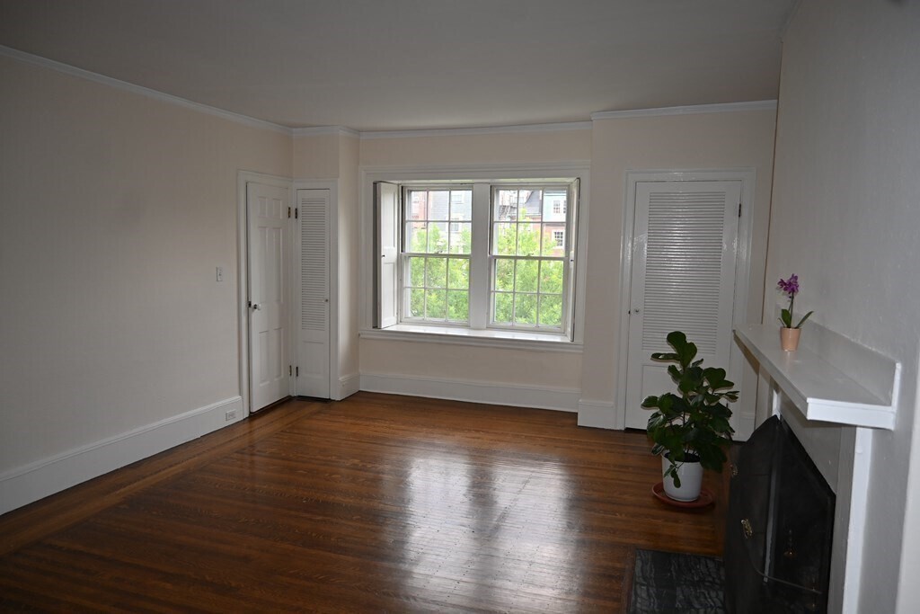 Building Photo - 50 Chestnut St