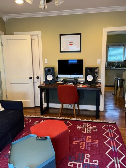 Bedroom 3/Office - 2106 Colquitt St