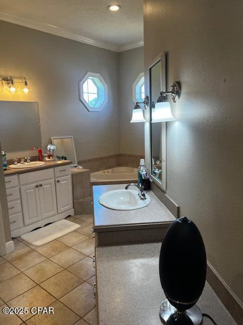 Building Photo - 136 Hombre Cir