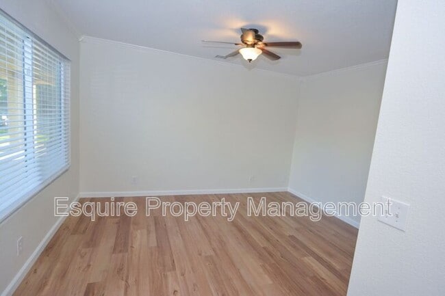 Building Photo - 5335 Felicia St