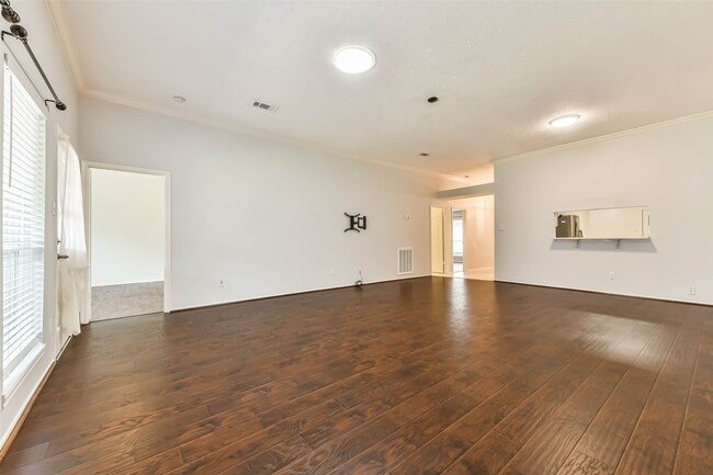 Building Photo - 3327 S Country Meadows Ln