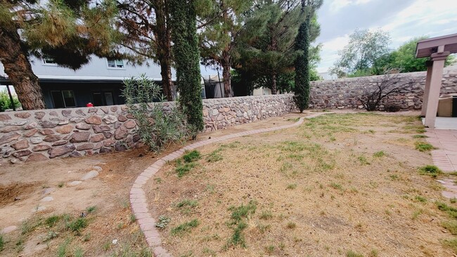 Primary Photo - Recently painted 4 bedroom, 3 bath home in...