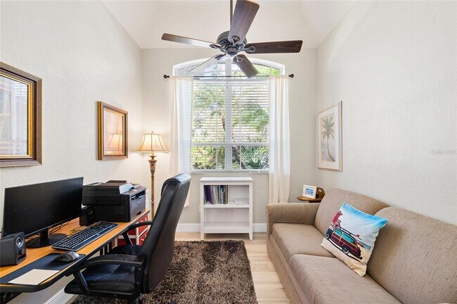 Building Photo - 3730 Crandon Rd