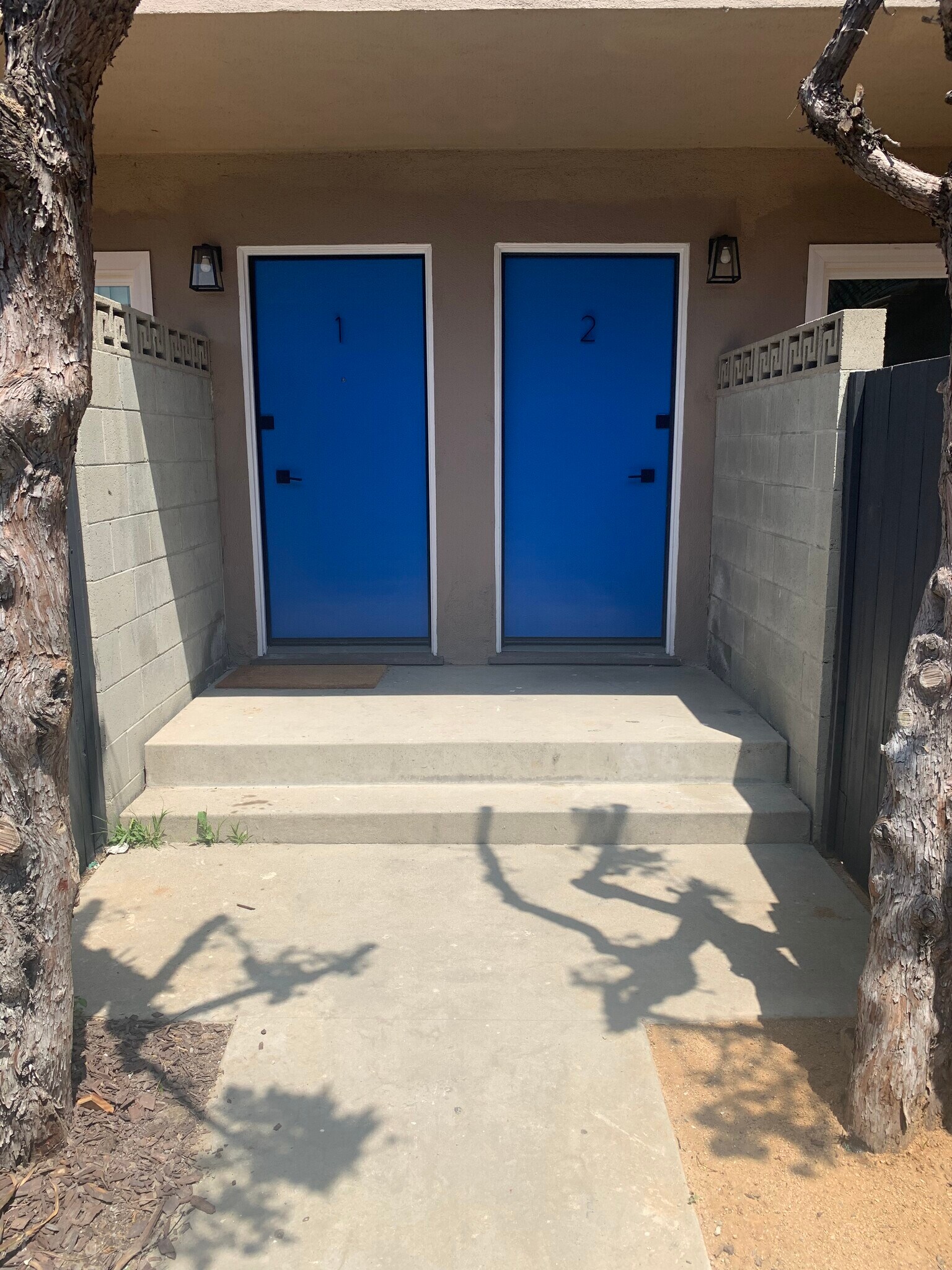 Your unit, #2 - 3814 S. Bronson Ave