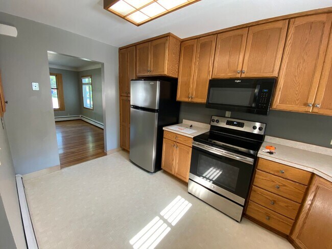 Building Photo - Charming 3-Bed, 2-Bath Home in North Fargo