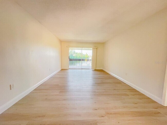 Building Photo - 1355 Rock Dove Ct