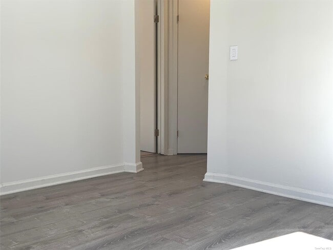 Building Photo - 197 Morris Ave