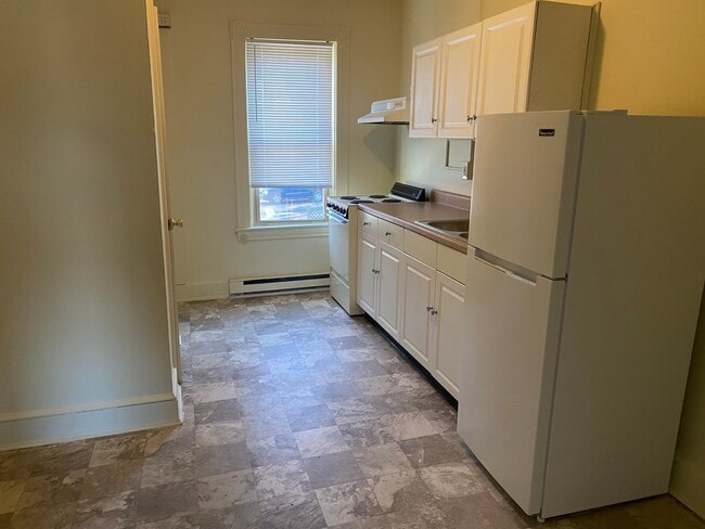 Building Photo - 416-418 Manor St.