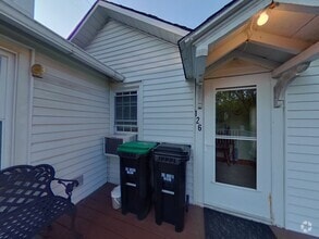 Building Photo - 1 Bedroom Cottage Available July 20th