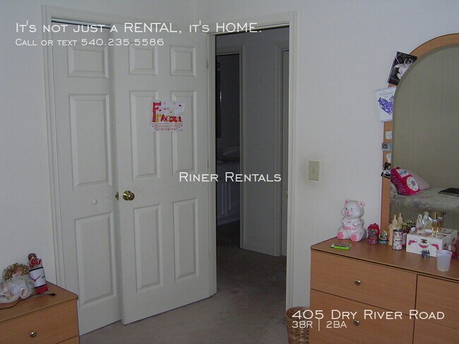 Building Photo - 405 Dry River Rd