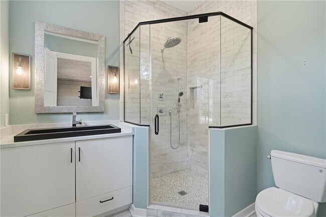 Building Photo - 5406 Old Jesup Rd