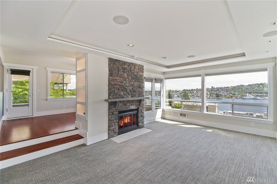 Living room1 - 1740 Aurora Ave N