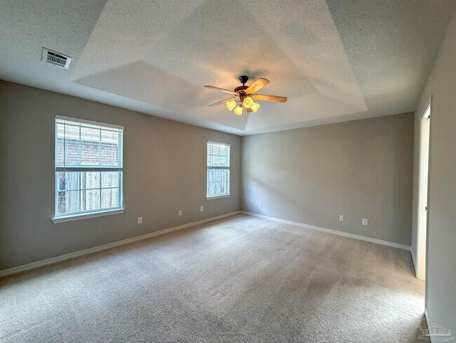 Building Photo - 697 Mozingo Ln