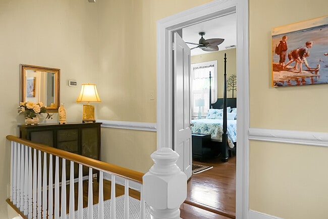 Building Photo - 6 Wentworth St