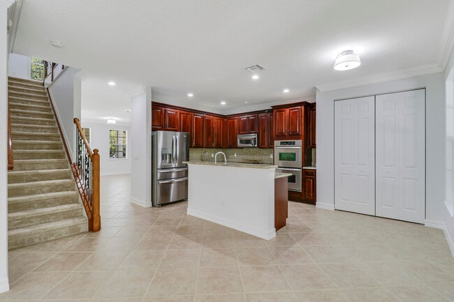 Building Photo - 112 Dunmore Dr