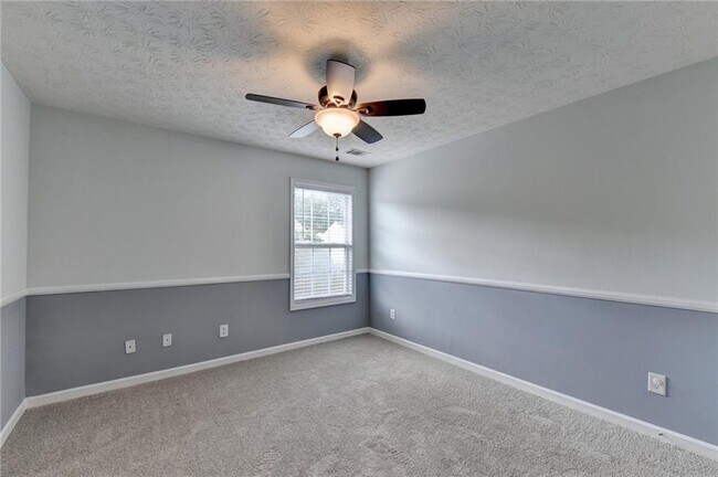 Building Photo - 3067 Kentmere Dr