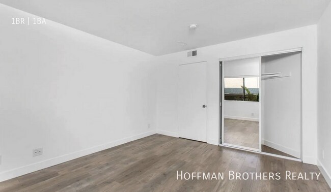 Building Photo - 1320 N Sierra Bonita Ave