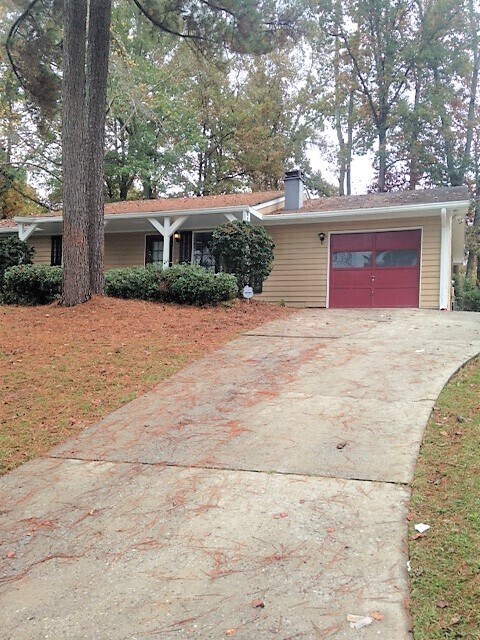 Primary Photo - Wonderful 3 Bedroom Home located in Jonesb...
