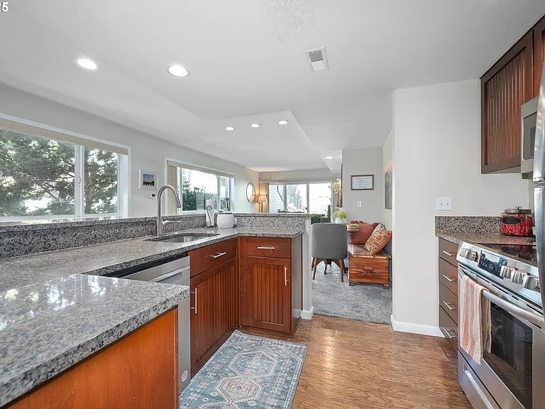 Building Photo - 123 N Hayden Bay Dr