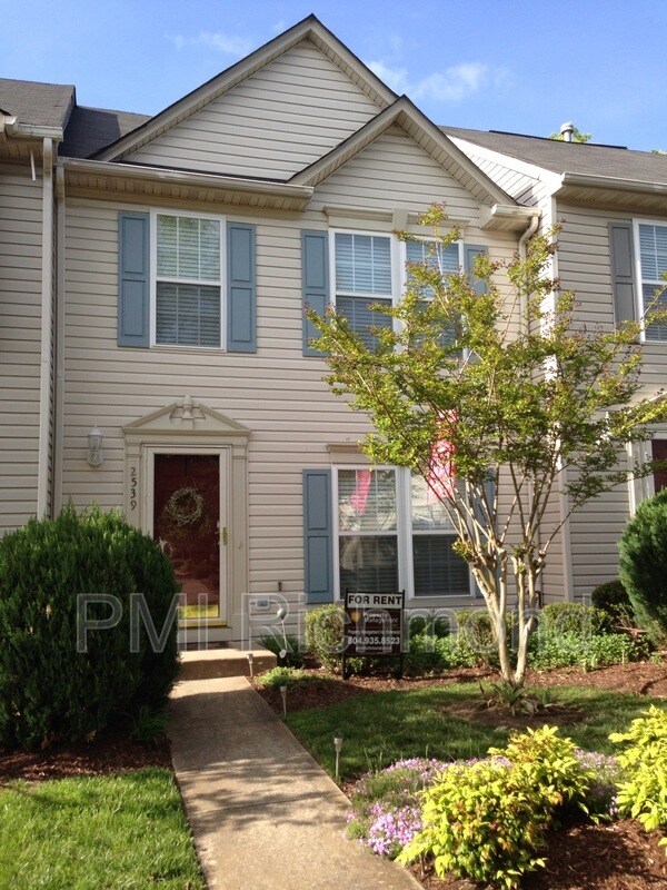 Building Photo - 2539 Mountain Ash Cir