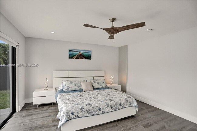 Building Photo - 6201 SW 107th Ave