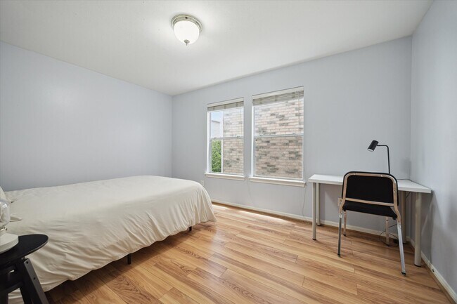 Building Photo - 1522 Castle Ct