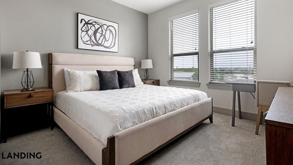 Building Photo - 12500 Shadowglen Trce