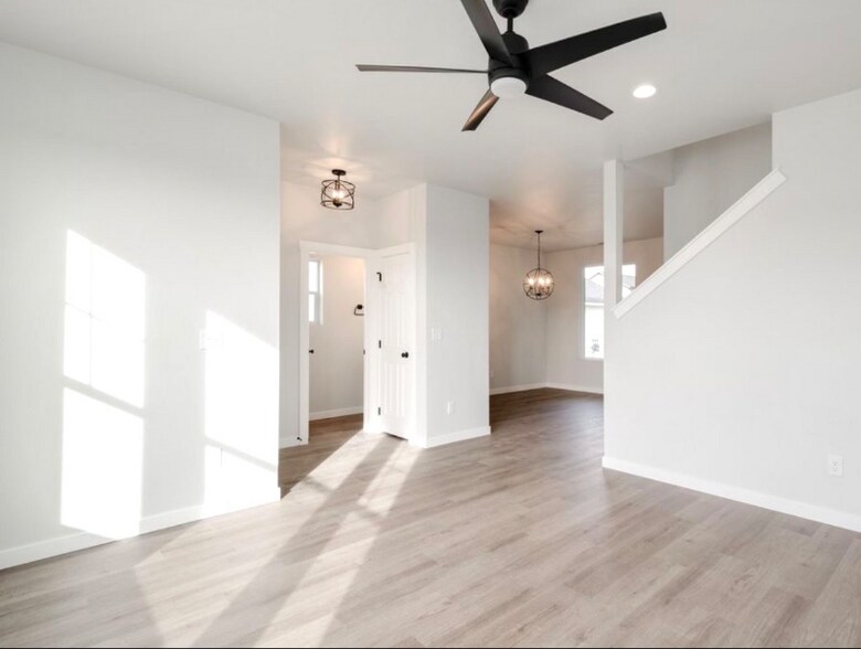 Building Photo - 2930 E Boulder Basin Dr