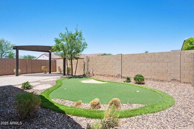 Building Photo - 5554 S Archer