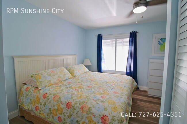 Building Photo - 3747 42nd Way S