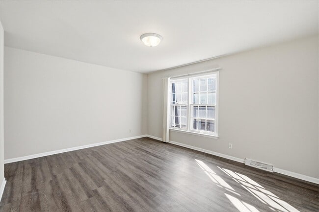 Building Photo - 4273 W Cherrywood Ln