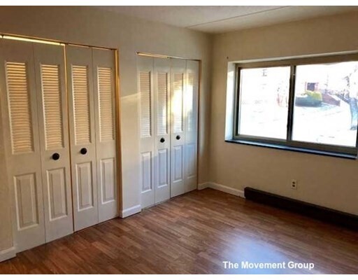 Building Photo - 288 Main St