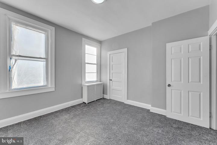 Building Photo - 2818 Mayfield Ave