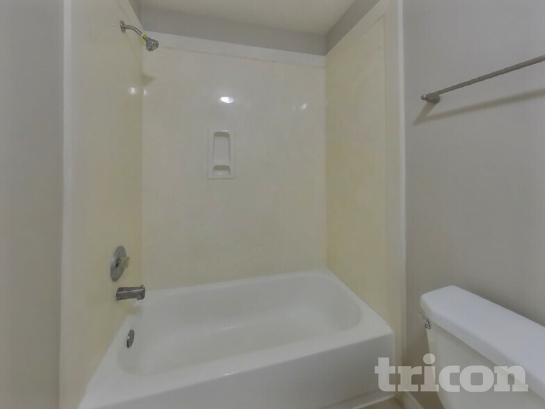 Building Photo - 3522 Tangerine St