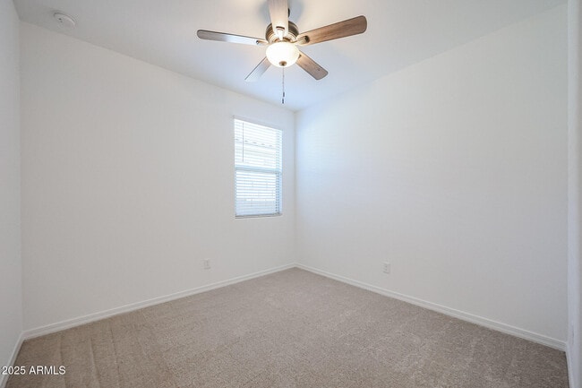 Building Photo - 8726 W Pasadena Ave