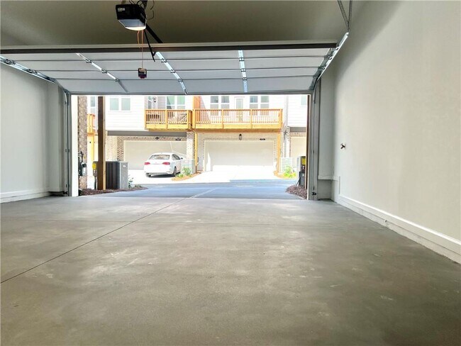 Building Photo - 3619 Myron Pl