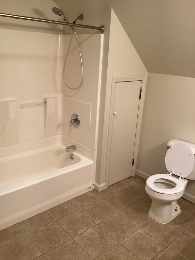 Building Photo - 1208 Howard St