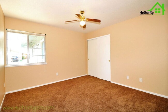 Building Photo - 2566 Capella St