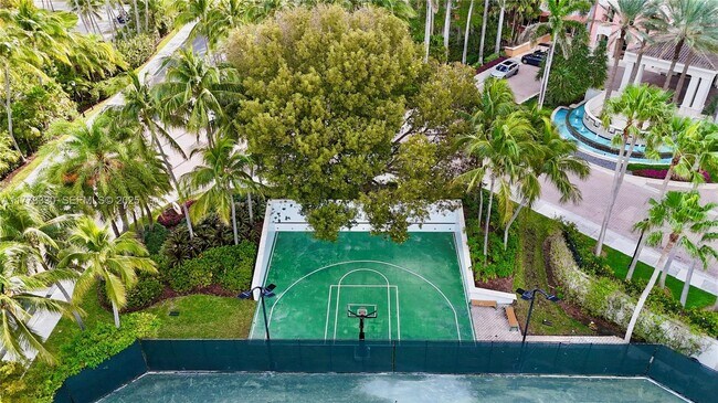 Building Photo - 747 Crandon Blvd