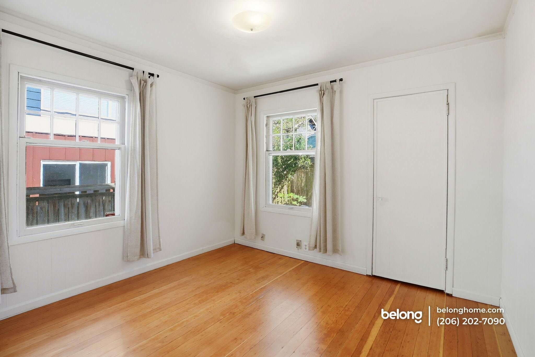 Building Photo - 4302 Woodlawn Ave N