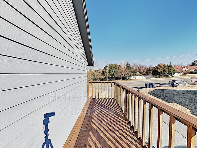 Building Photo - 6024 W Hefner Rd