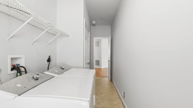 Building Photo - 12607 Piscataway Landing Dr