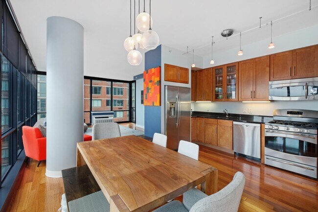 Building Photo - 389 Washington St