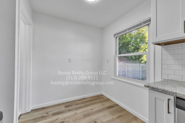 Building Photo - 4802 Niagara St